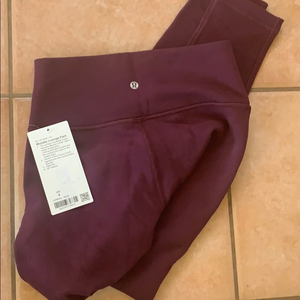 Lululemon Wunder under Lounge
